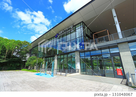 宮城県仙台市、国際センター駅の風景 131048067