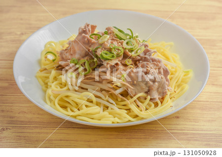 ごまだれ豚しゃぶ冷し中華 ごまだれ豚しゃぶ冷し中華 131050928