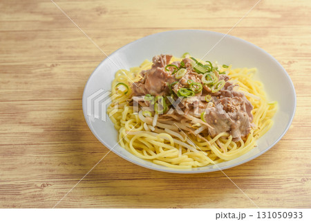 ごまだれ豚しゃぶ冷し中華 ごまだれ豚しゃぶ冷し中華 131050933
