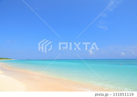 波照間島ニシ浜の美しいターコイズブルーの海の絶景 131051119