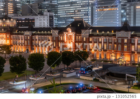 《東京都》東京駅・丸の内都市夜景 《東京都》東京駅・丸の内都市夜景 131052565