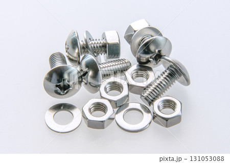 ネジとナットとワッシャーのセット 131053088