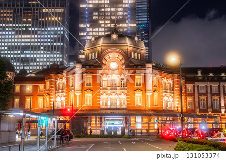 《東京都》東京駅・丸の内オフィス街の夜景 131053374