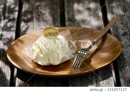 モンブランとフォーク 131057137