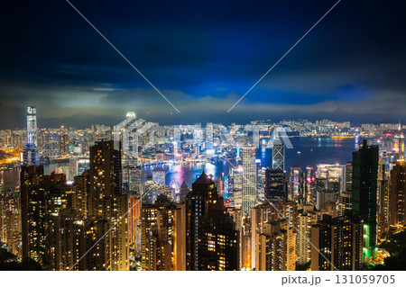 香港　100万ドルの夜景　ビクトリアピークから眺望 131059705