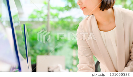 ビジネスシーン 131060588