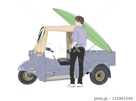 古い三輪トラックにサーフボードを積んだ男性イラスト 131061549