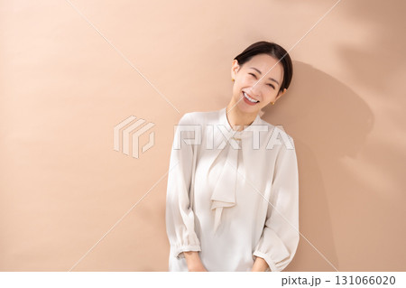 女性 ポートレート 女性 ポートレート 131066020