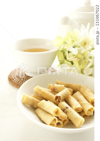 アジアのお菓子チリシュリンプロールスナック アジアのお菓子チリシュリンプロールスナック 131067022