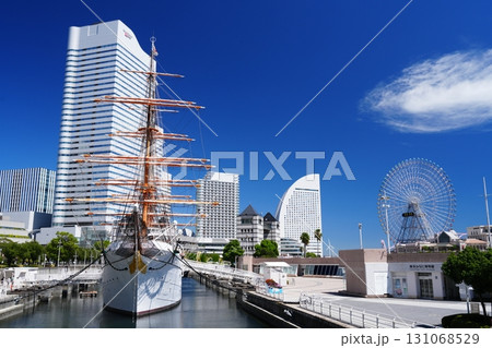 横浜　みなとみらいの街並み 131068529