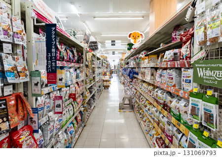 コーナン三鷹店　ペット用品売り場　ペットフードを探す　東京都三鷹市野崎 131069793