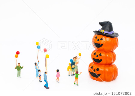 Cute Miniature Figurines Celebrating Halloween Festival 131072802