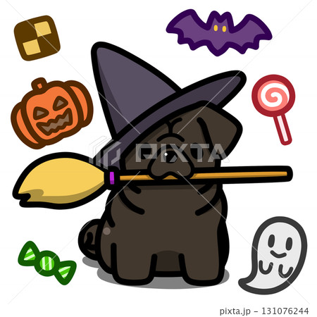 ハロウィン仮装のブラックのパグ 131076244