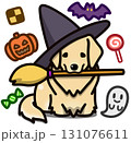 ハロウィン仮装のクリーム色のゴールデンレトリバー 131076611
