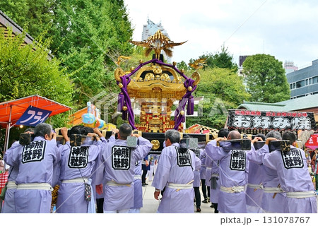 新宿十二社熊野神社例大祭の宮出し 東京 新宿十二社熊野神社例大祭の宮出し 東京 131078767