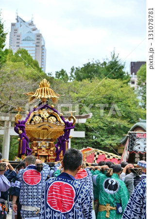新宿十二社熊野神社例大祭の宮出し 東京 新宿十二社熊野神社例大祭の宮出し 東京 131078781
