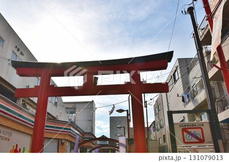 夕暮れの穴守稲荷駅　東京 131079013