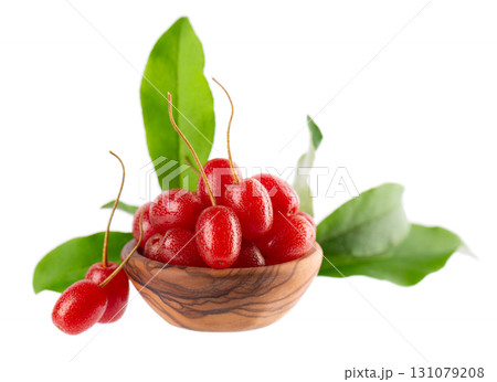 Elaeagnus multiflora isolated on white background. Cherry elaeagnus or cherry silverberry in wooden bowl. Goumi or gumi berry. 131079208
