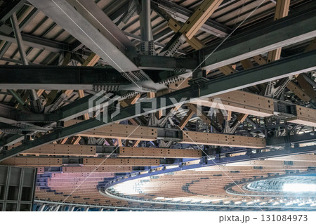 国立競技場の屋根 131084973