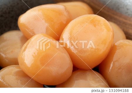 玉こんにゃくの煮物のクローズアップ 玉こんにゃくの煮物のクローズアップ 131094188