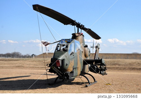 陸上自衛隊のヘリコプター 131095668