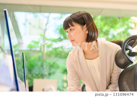 ビジネスシーン ビジネスシーン 131096474