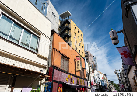 天神通り商店街を散策　東京都調布市布田 131096683