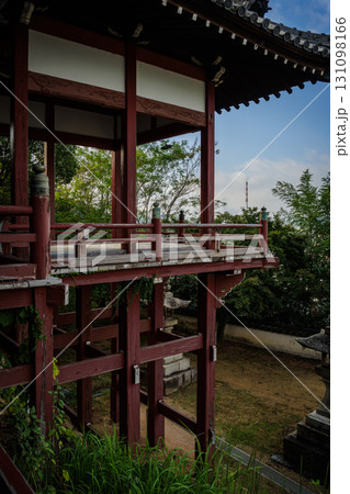 竹原の古い町並みに隣接するお寺 131098166