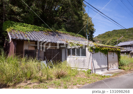 日本の岡山県備前市の古くてとても美しい建物 日本の岡山県備前市の古くてとても美しい建物 131098268