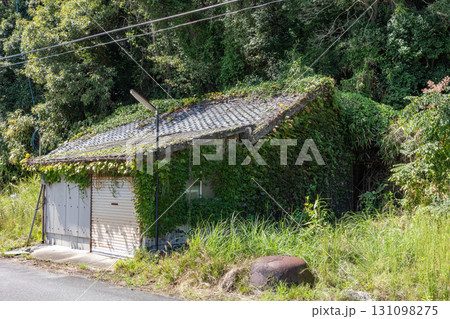 日本の岡山県備前市の古くてとても美しい建物 日本の岡山県備前市の古くてとても美しい建物 131098275