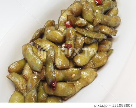 枝豆のあずま煮、妻の手作り家庭料理、家庭で楽しむ夕ご飯、幸せ家族 131098807