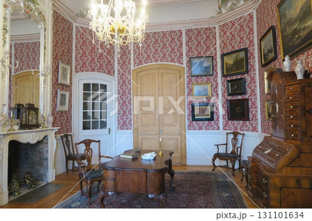 ルンダーレ宮殿内の公夫人の部屋 131101634