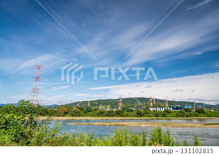 淀川風景 左岸枚方市側から右岸高槻市側の眺め 大阪府 淀川風景 左岸枚方市側から右岸高槻市側の眺め 大阪府 131102815