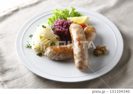 焼いたウインナーと付け合わせ 131104340