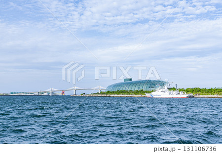 福島県いわき市　「アクアマリンふくしま」と小名浜港の風景 131106736