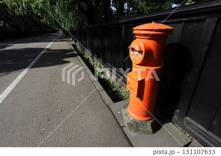 秋田　仙北　丸ポストのある風景（角館重伝建地区） 131107633