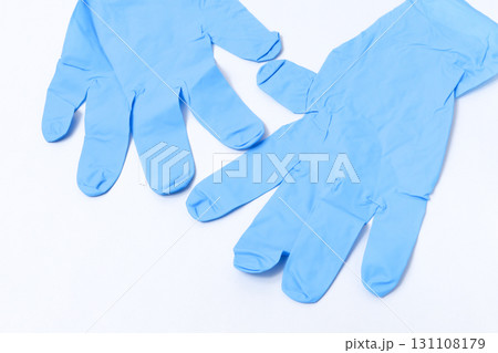 手袋、ゴム手袋、ニトリル、ニトリル手袋、合成ゴム、手、衛生的、清潔、指、医療、調理、病院、ハンド 131108179