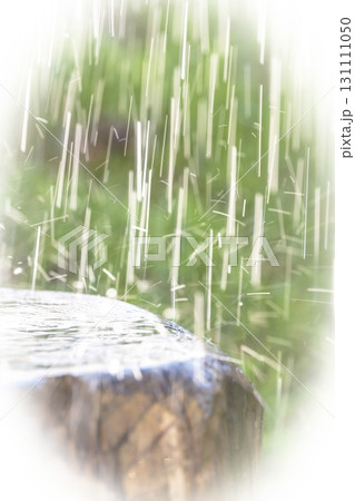 激しく降る雨のイメージ 131111050