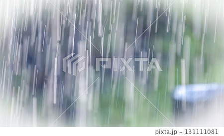 激しく降る雨のイメージ 激しく降る雨のイメージ 131111081