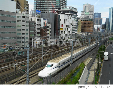 浜松町を通過する新幹線　9月中央865浜松町を走る新幹線 131112252