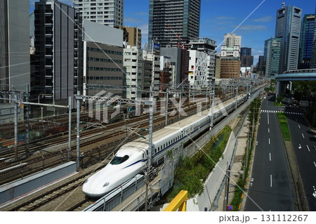 浜松町を通過する新幹線　9月中央880浜松町を走る新幹線 131112267