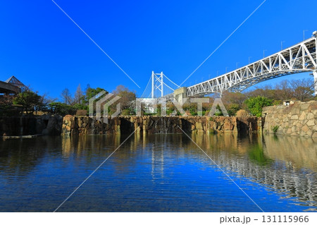 【香川県】快晴の瀬戸大橋（瀬戸大橋記念公園） 131115966