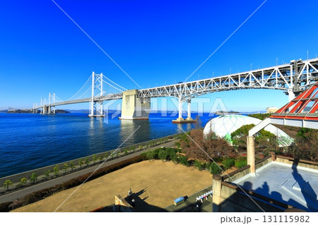 【香川県】快晴の瀬戸大橋（瀬戸大橋記念公園） 131115982