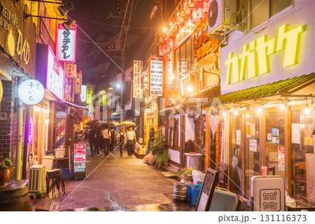《東京都》北千住・ノスタルジックな路地の飲み屋街 《東京都》北千住・ノスタルジックな路地の飲み屋街 131116373