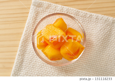 カットフルーツ（柿）のイメージ 131118233