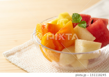 カットフルーツの盛り合わせイメージ 131118245