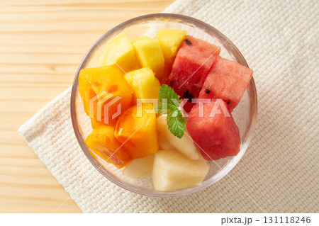 カットフルーツの盛り合わせイメージ 131118246
