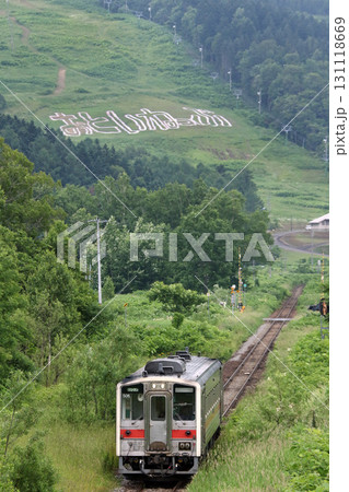 音威子府駅に到着する宗谷本線普通列車　宗谷本線　キハ54 131118669