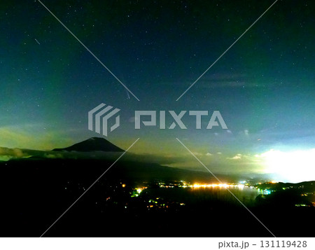 静岡・山中湖・富士山と紫金山・アトラス彗星 131119428