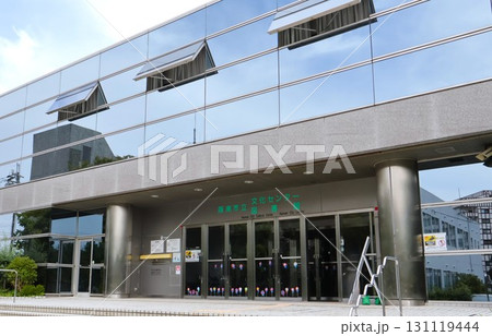 阪南市立文化センター・図書館外観2 大阪 阪南市立文化センター・図書館外観2 大阪 131119444